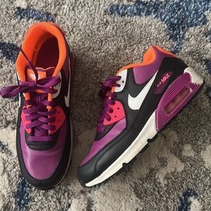 listing-status-banner